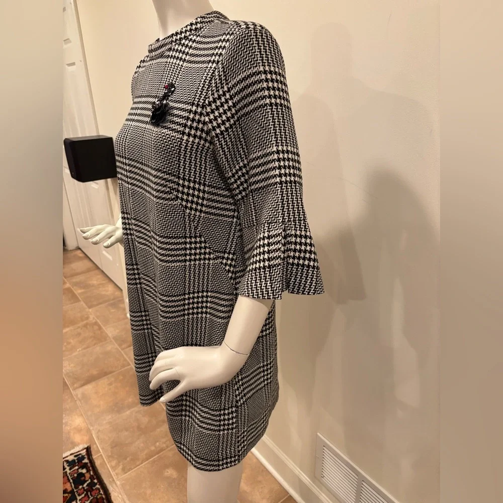 H&M Houndstooth Black and White Dress with Swan Sequin Appliqué, size 12